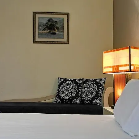 Villa And Blue Glykadi