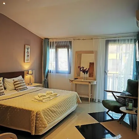 Villa And Blue Glykadi