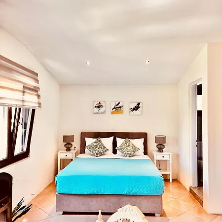 And Blue Villa *