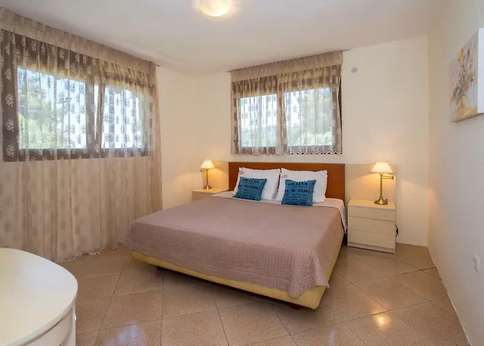 Вилла And Blue Glykadi